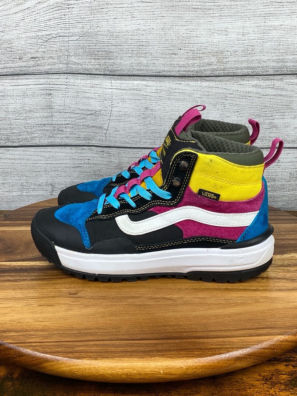 Vans UltraRange Exo High MTE 66 Supply Multicolor Shoe Women’s Sneaker Size 7